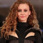 Hakkında gözaltı kararı bulunan Ahsen Eroğlu İstanbul'a dönüyor